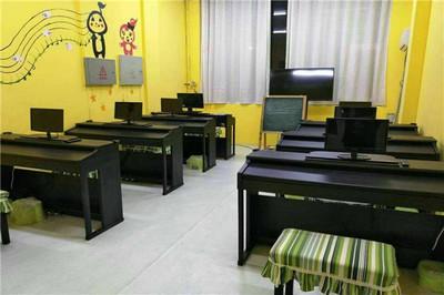 北(bei)京睿(rui)卡(ka)教(jiao)育加(jia)盟(meng)費用與(yu)服務內容解析(xi)